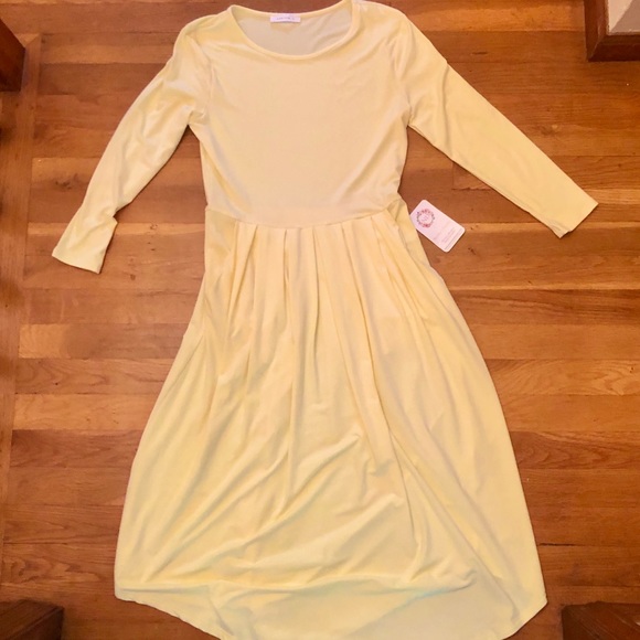 Yellow midi dress with pockets - Picture 2 of 4